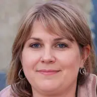 Avatar for Nga Larkin